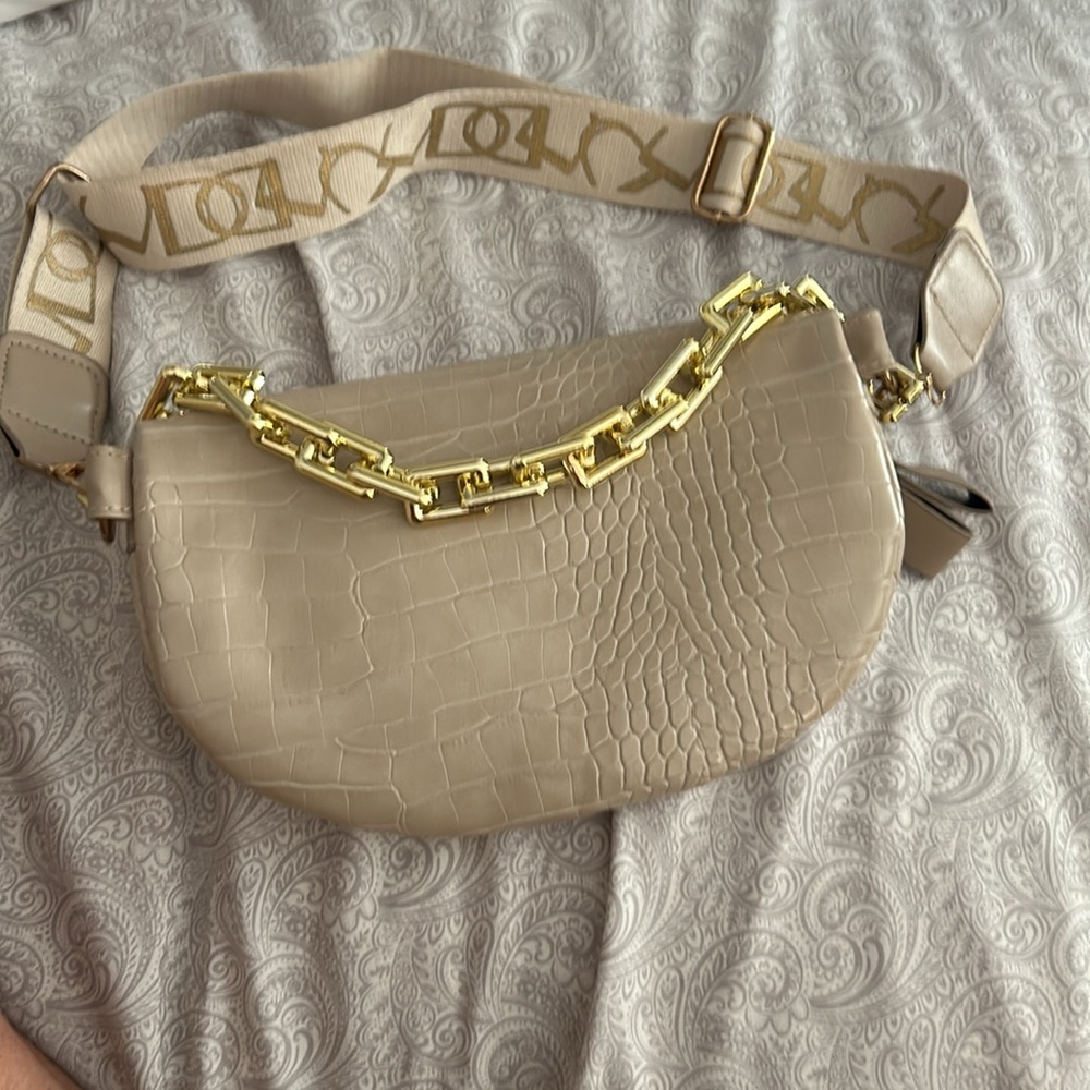 Crossbody or Bum bag - Picture 5 of 5